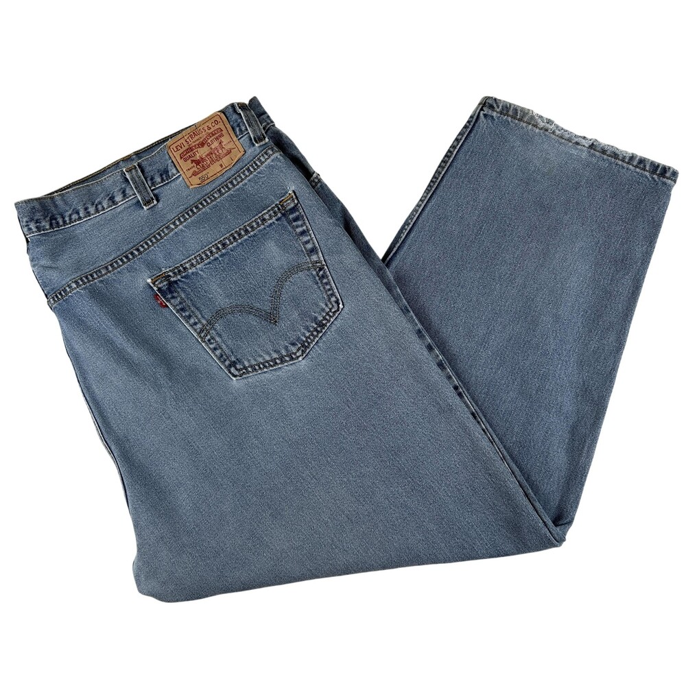 Vintage Levis 550 Jeans Mens 52x30 Light Wash Relaxed Tapered Zip Distressed Y2K